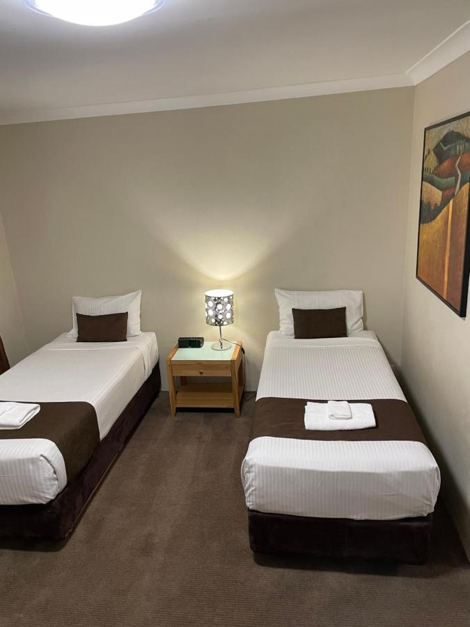 Noah'S Mid City Motor Inn Muswellbrook Esterno foto
